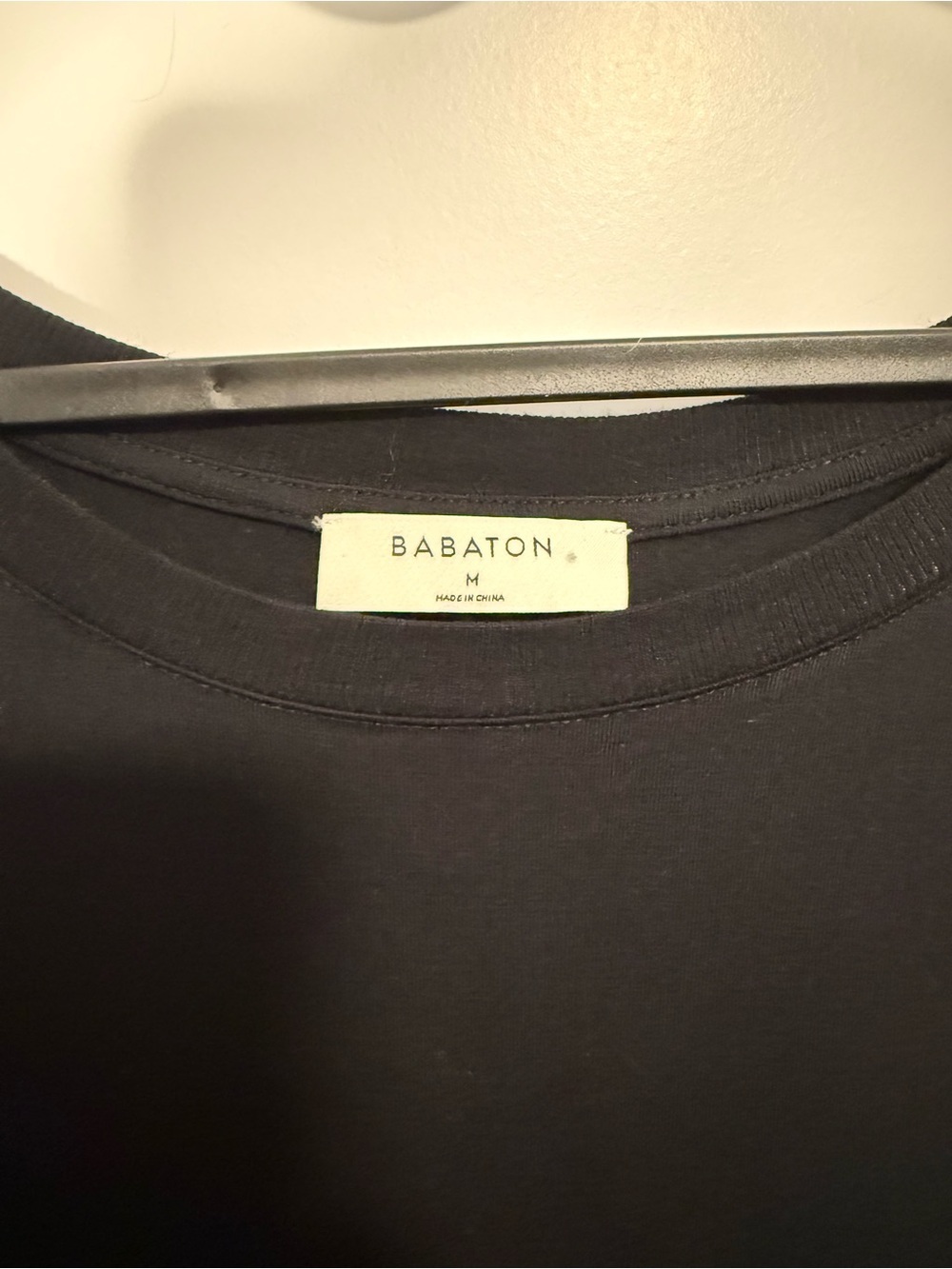 Aritzia Babaton Norris T-Shirt - Picture 4 of 5